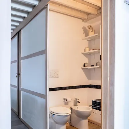 菲耐斯特拉民宿 *